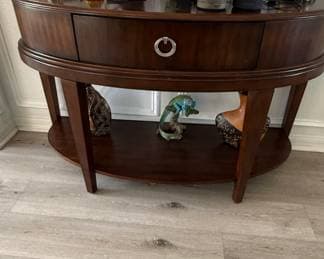Coastal Vibes, Designer Furniture & Hidden Gems